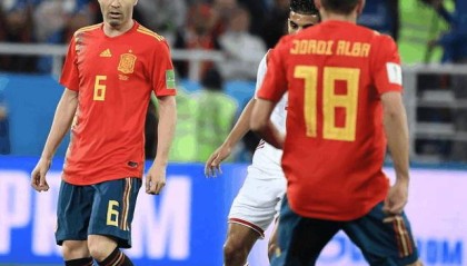 奥斯纳布吕克客场奇迹,补时绝平带走一分