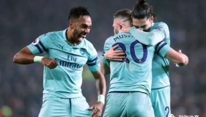 阿森纳客场不敌曼联,争四形势愈发严峻