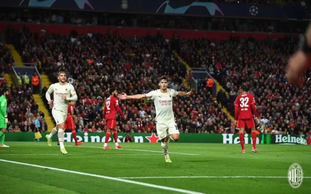 维罗纳本特戈蒂球场,主队球迷见证惊天逆转好戏  维罗纳本特戈蒂球场,主队球迷见证惊天逆转好戏