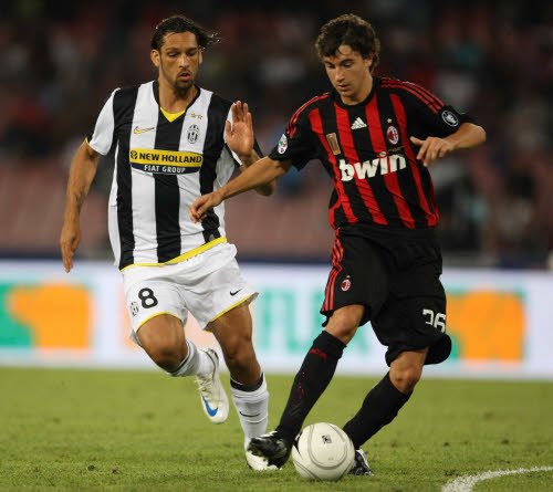 AC米兰青春风暴横扫亚特兰大登顶积分榜  AC米兰青春风暴横扫亚特兰大登顶积分榜