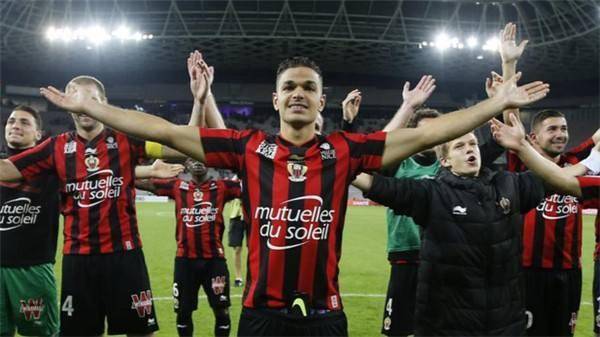 蒙彼利埃绝杀好戏频演,法甲末段冲刺扣人心弦  蒙彼利埃绝杀好戏频演,法甲末段冲刺扣人心弦